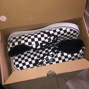 vans checker